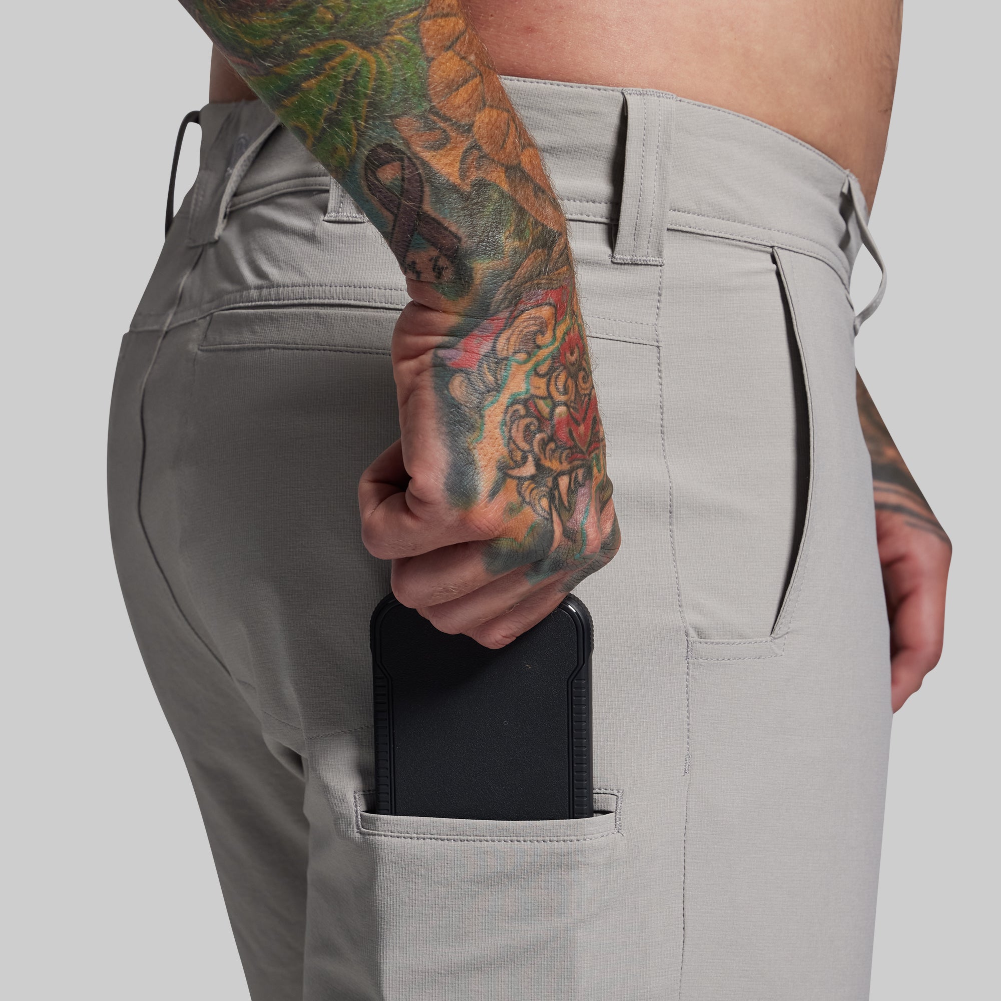 Traverse Short 9 (Paloma Grey) - Image 5