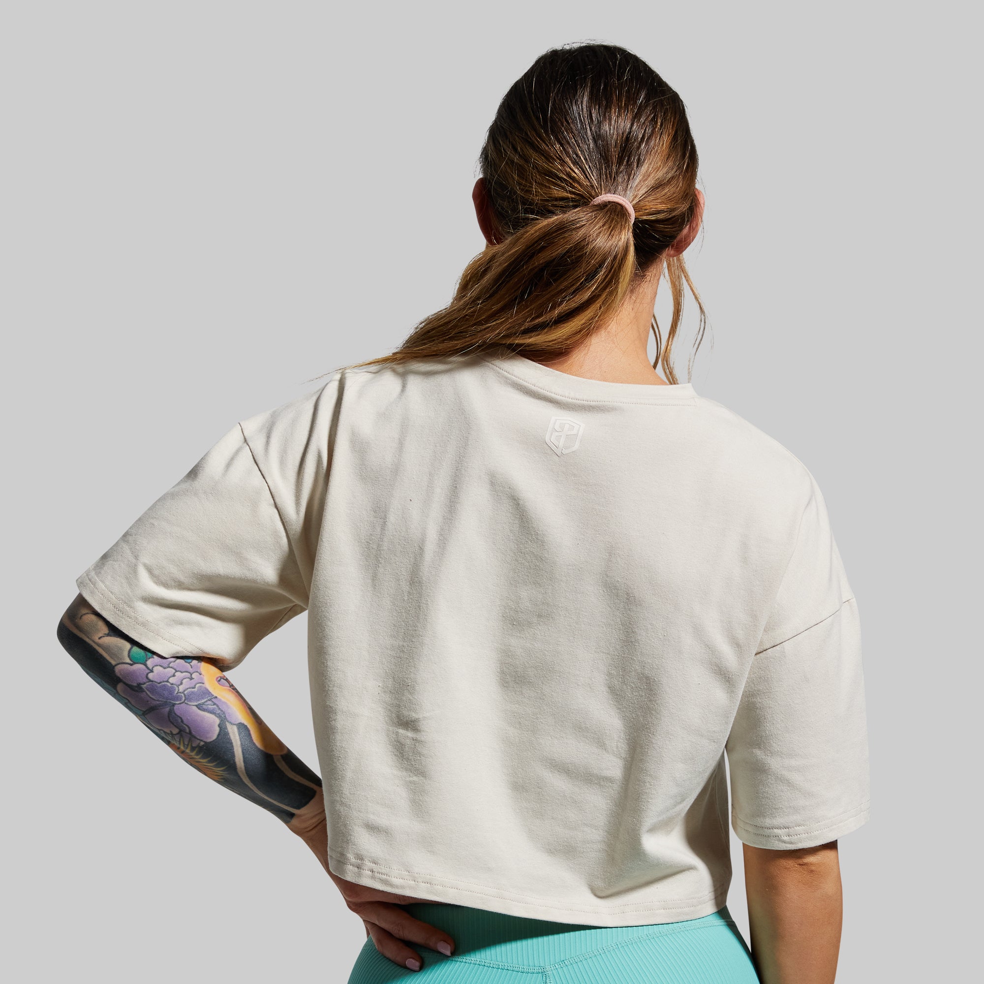 Training Crop Tee 2.0 (Oatmeal) - Image 2