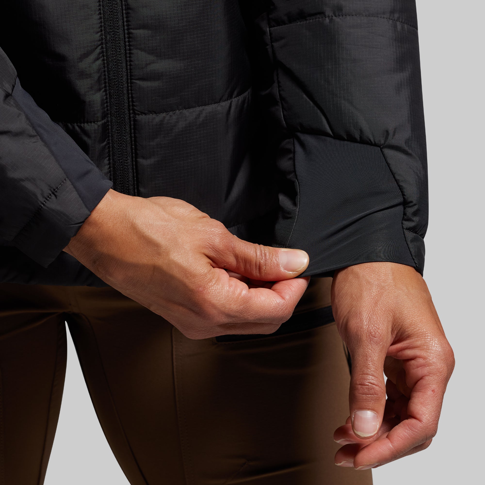 Women's Tundra Jacket Light 2.0 (Black) - Image 6