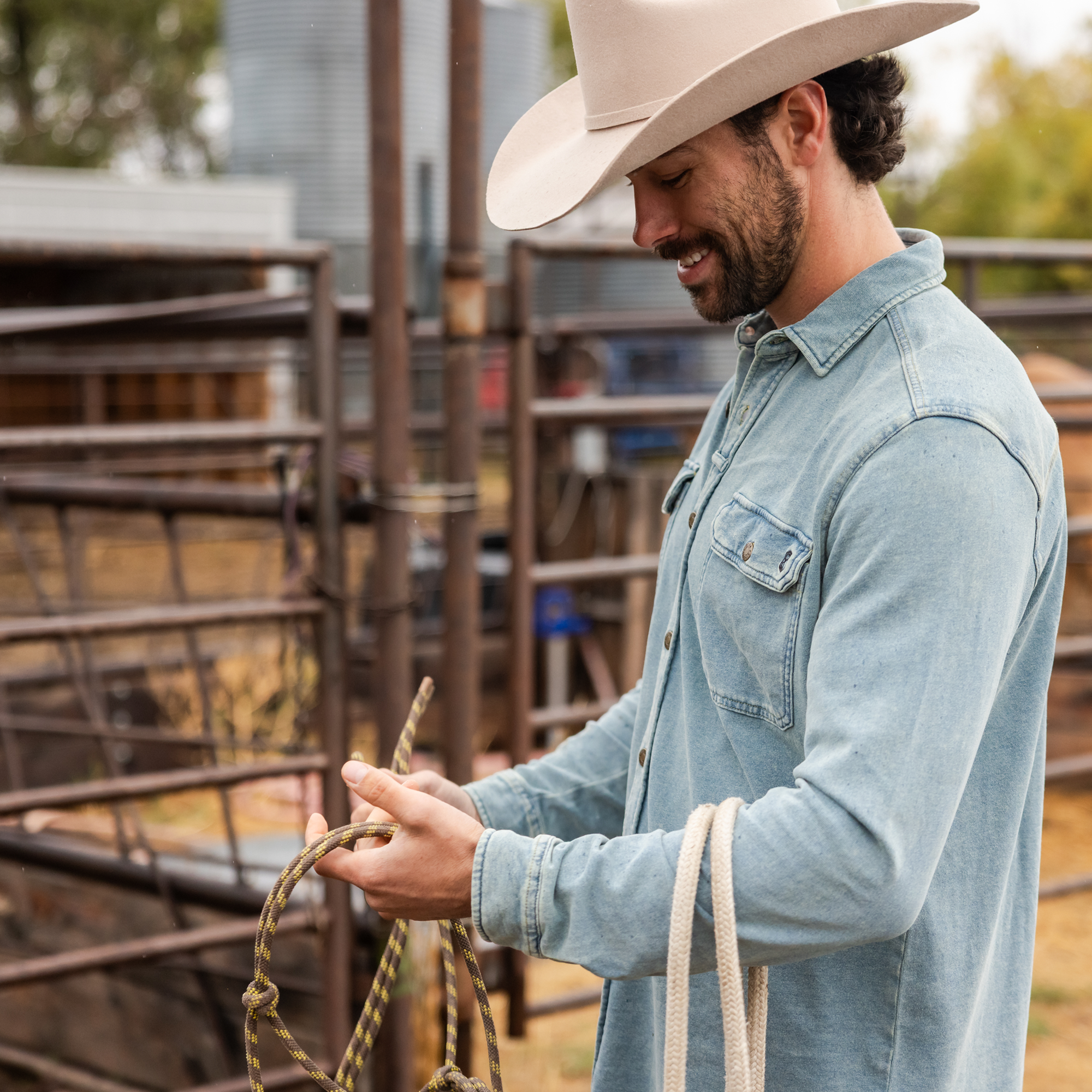 Woodsman Stretchy Denim (Vintage Wash) - Image 2