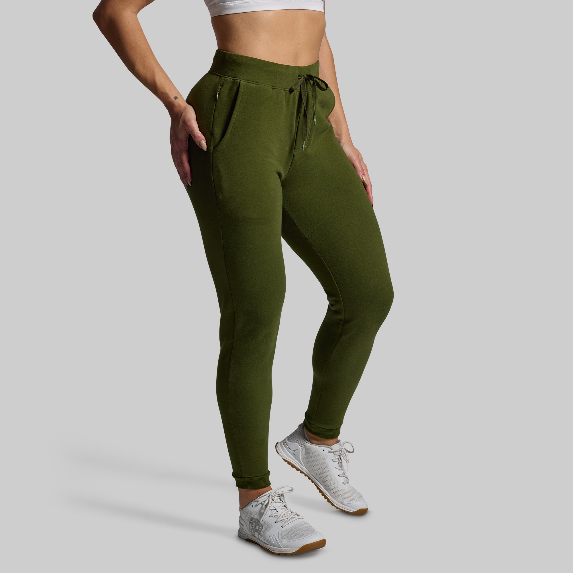 Women's Unmatched Jogger 2.0 (Military Green)