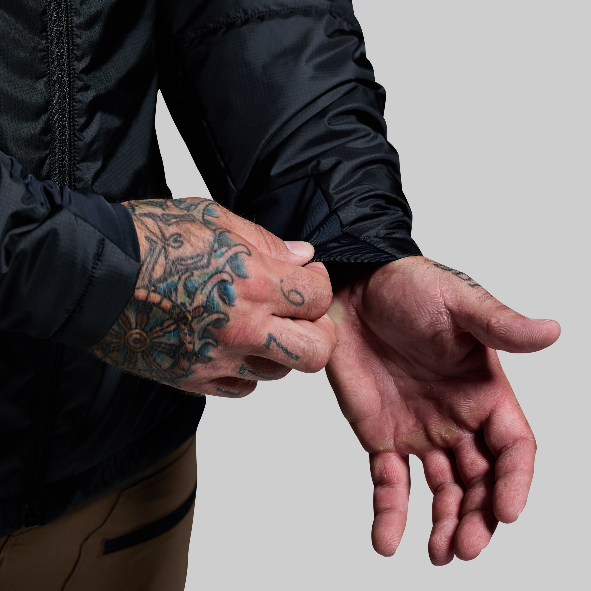 Men's Tundra Jacket Light 2.0 (Black) - Image 7