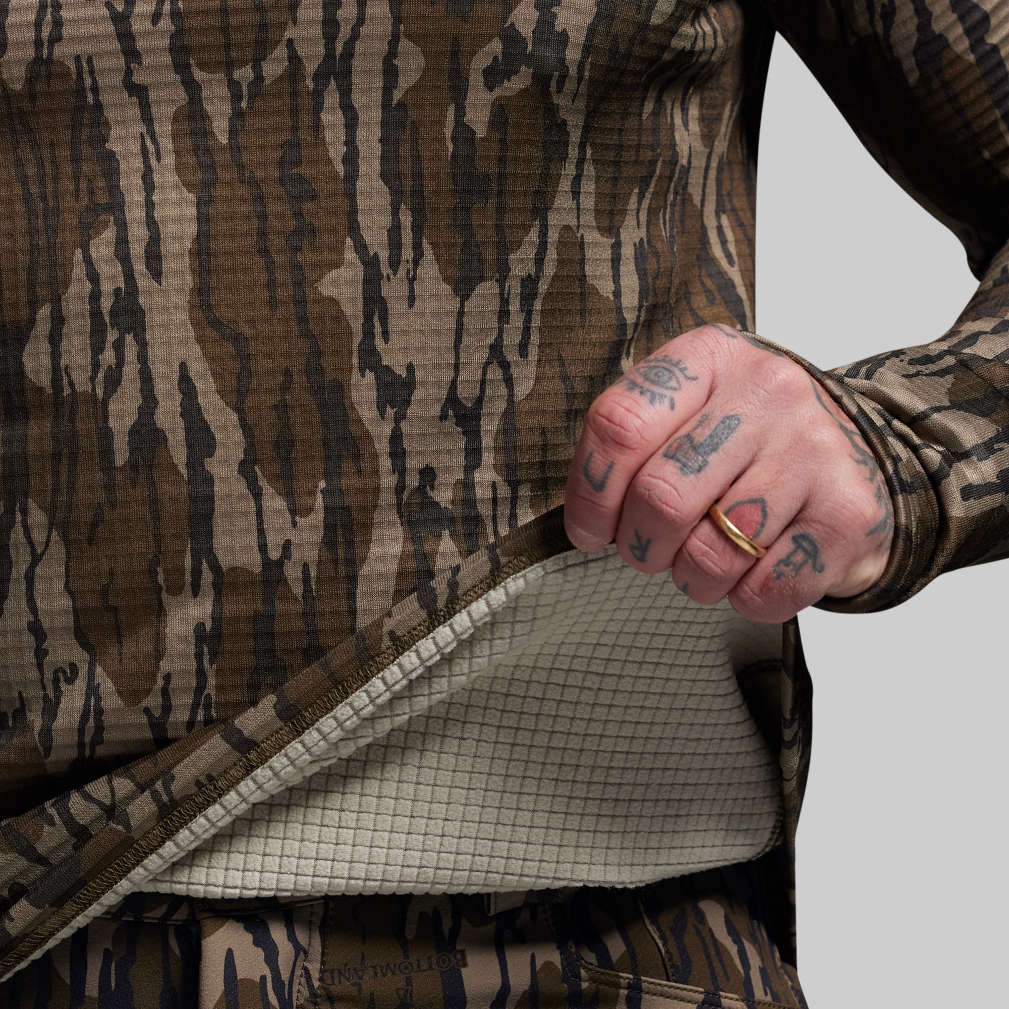 Quiver Grid Fleece Thermal Top (Mossy Oak® Original Bottomland®) - Image 5